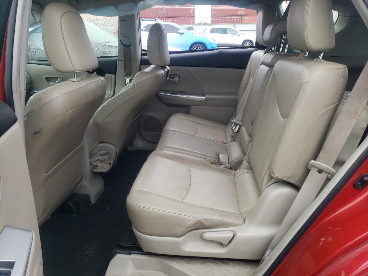 2014 Toyota Prius - Image 11