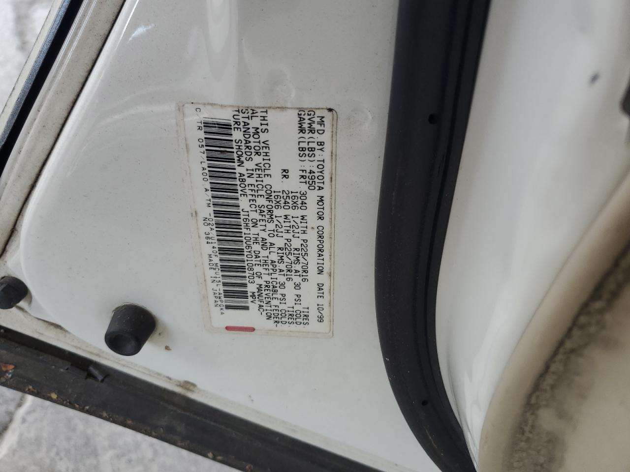 2000 Lexus RX - Image 15
