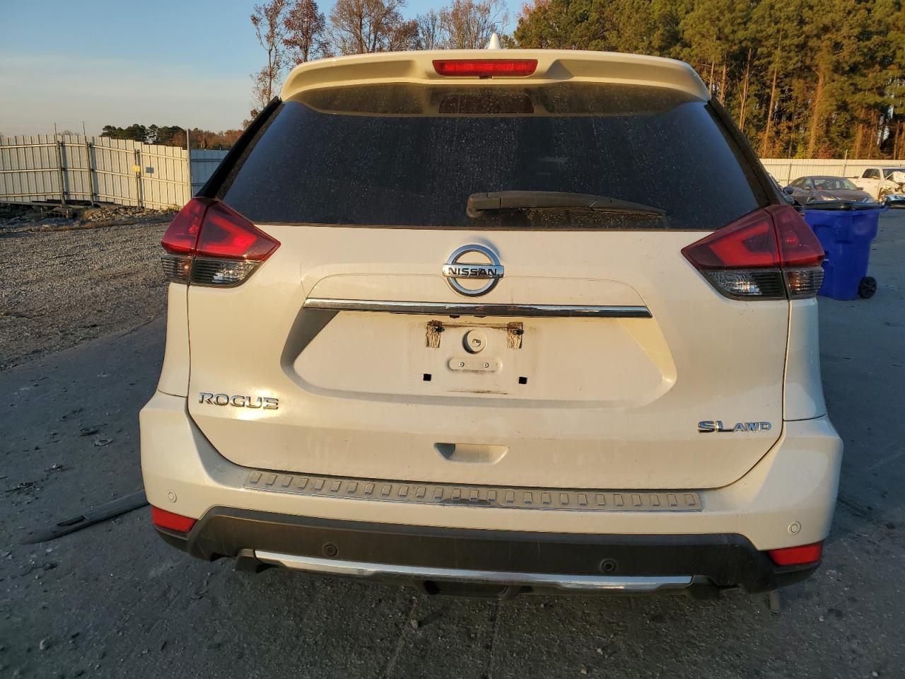 2019 Nissan Rogue - Image 6
