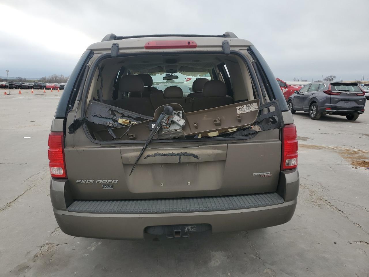2005 Ford Explorer - Image 6