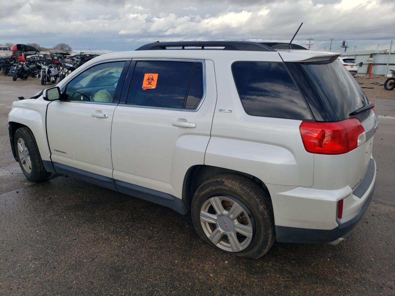 2016 GMC Terrain - Image 2
