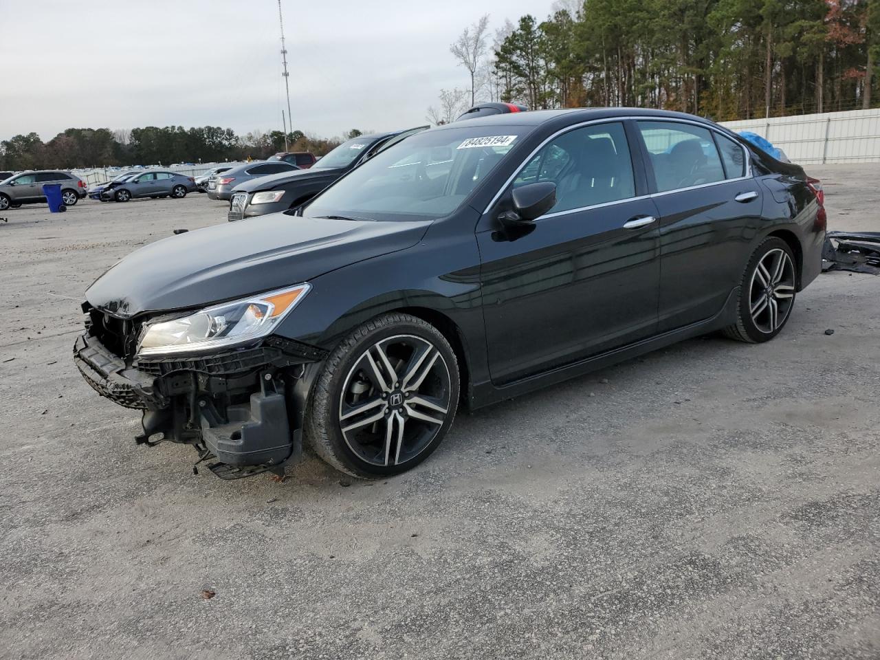 VIN 1HGCR2F59HA216860 2017 HONDA ACCORD no.1