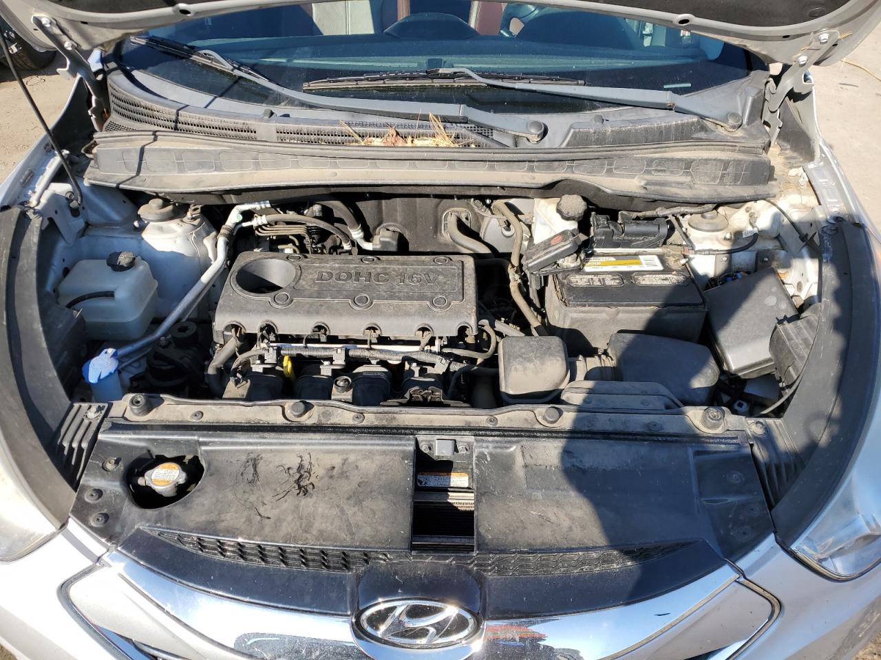 2011 Hyundai Tucson - Image 12