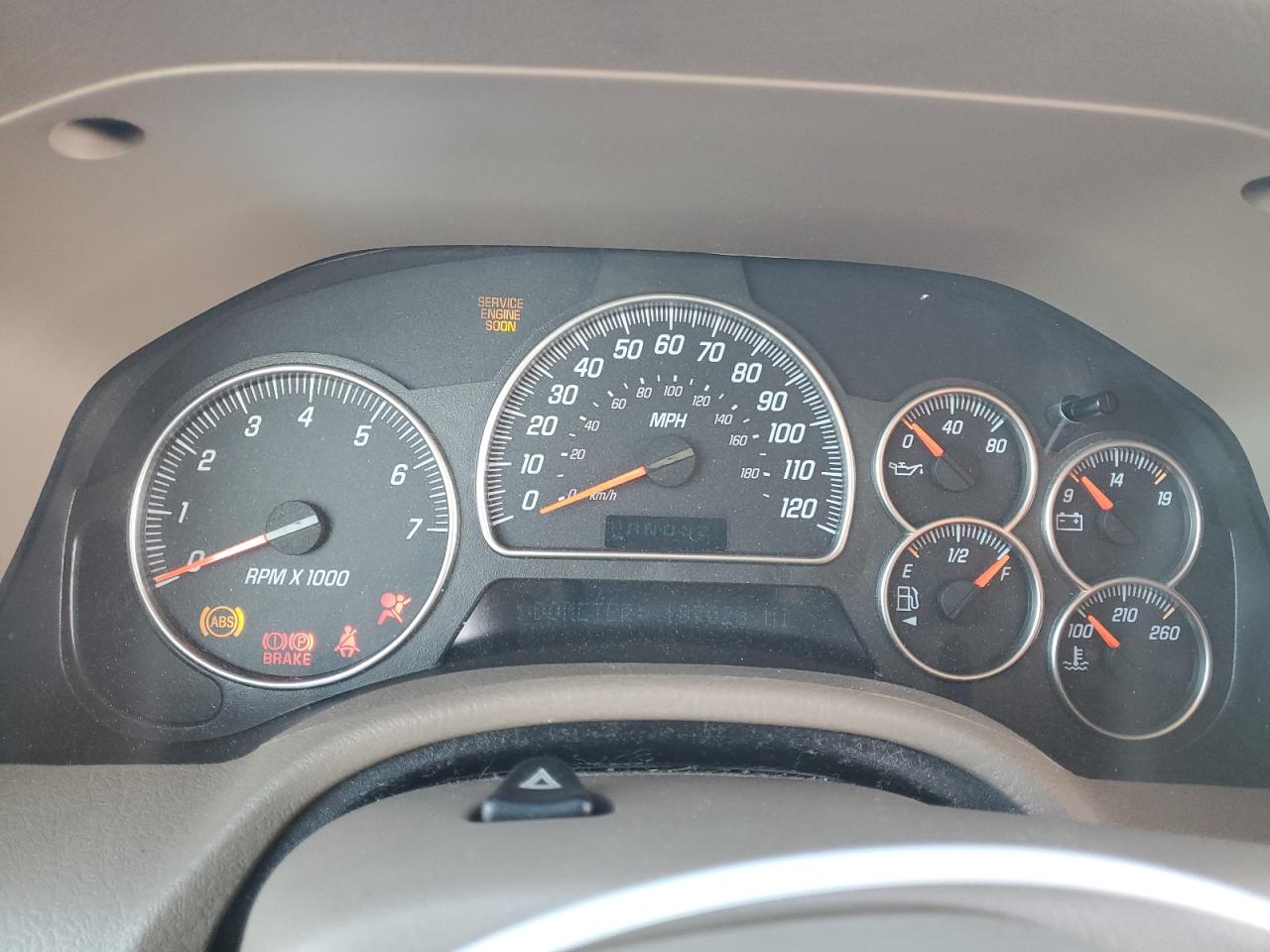 2004 GMC Envoy - Image 9