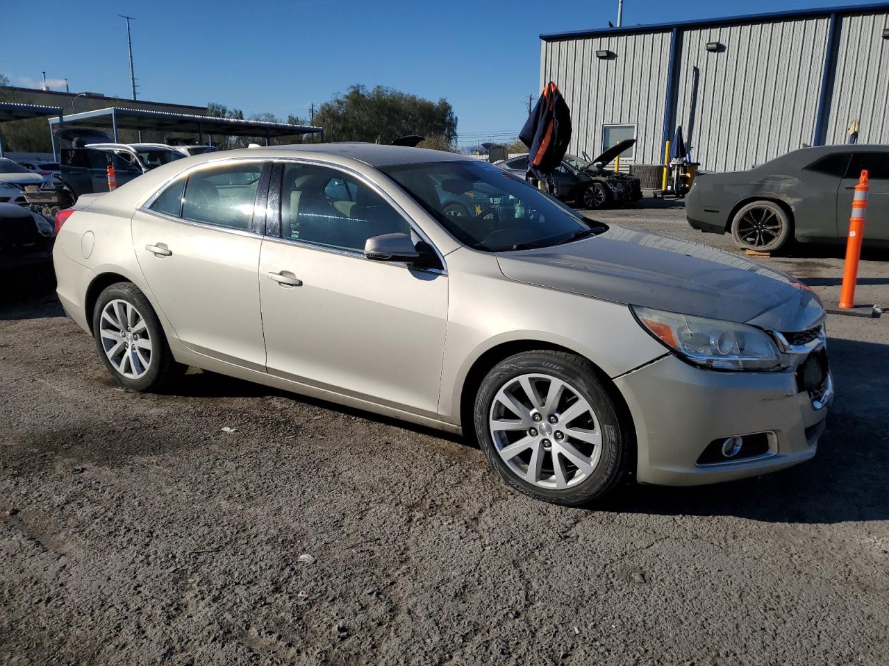 VIN 1G11E5SL2EF160064 2014 CHEVROLET MALIBU no.4