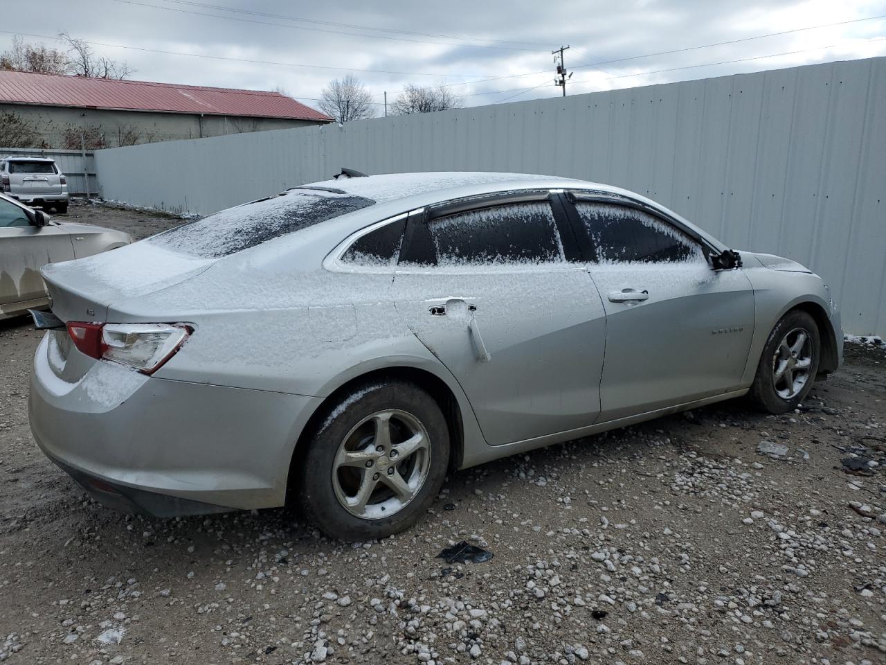 2016 Chevrolet Malibu - Image 3