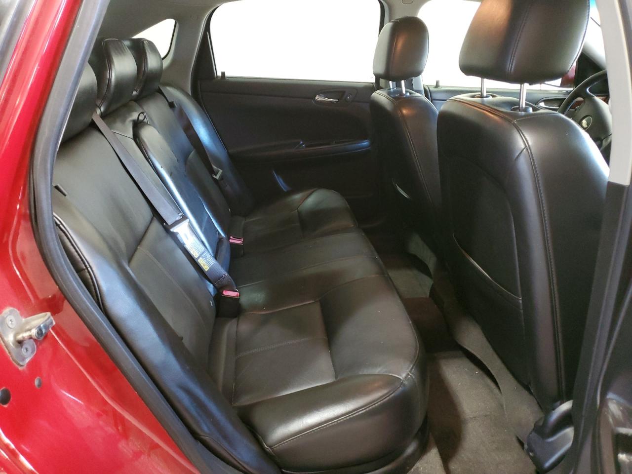 2008 Chevrolet Impala - Image 10