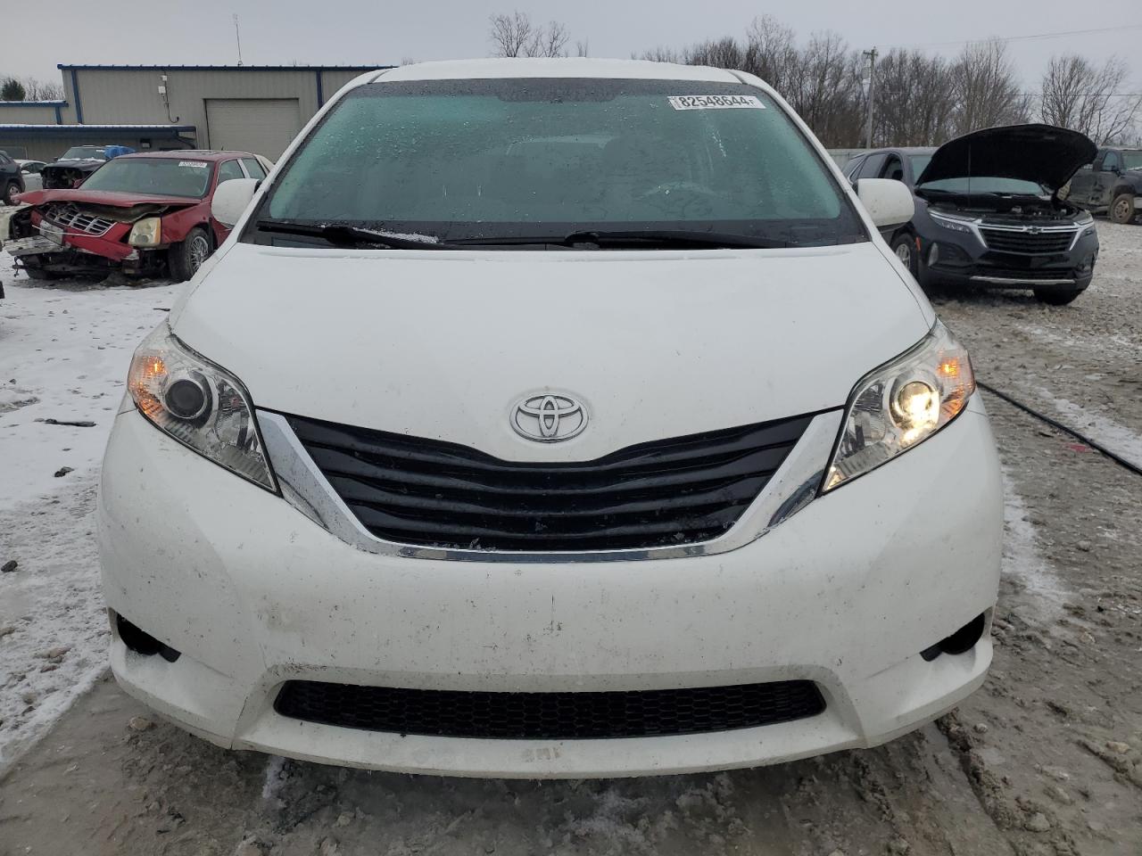 2011 Toyota Sienna - Image 5