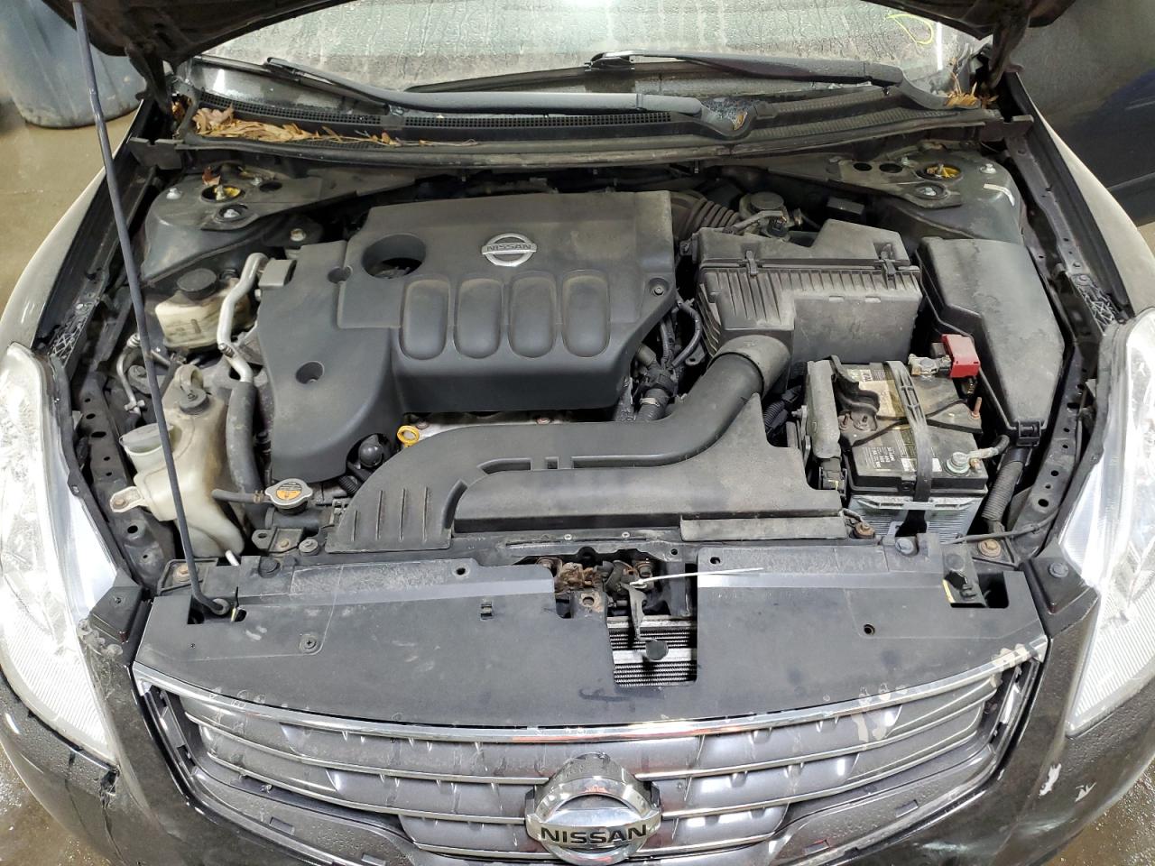 2010 Nissan Altima - Image 11