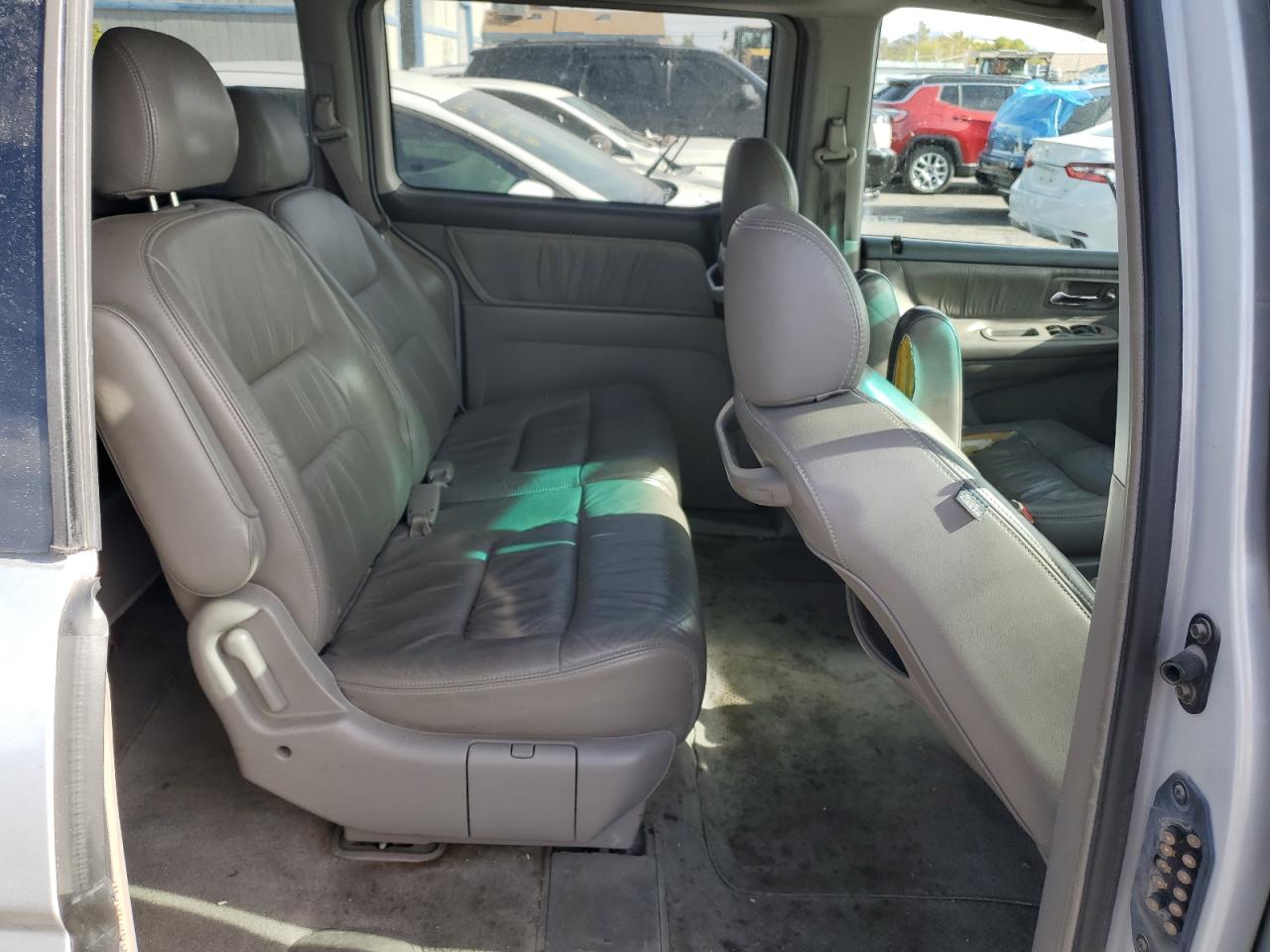 2003 Honda Odyssey - Image 11