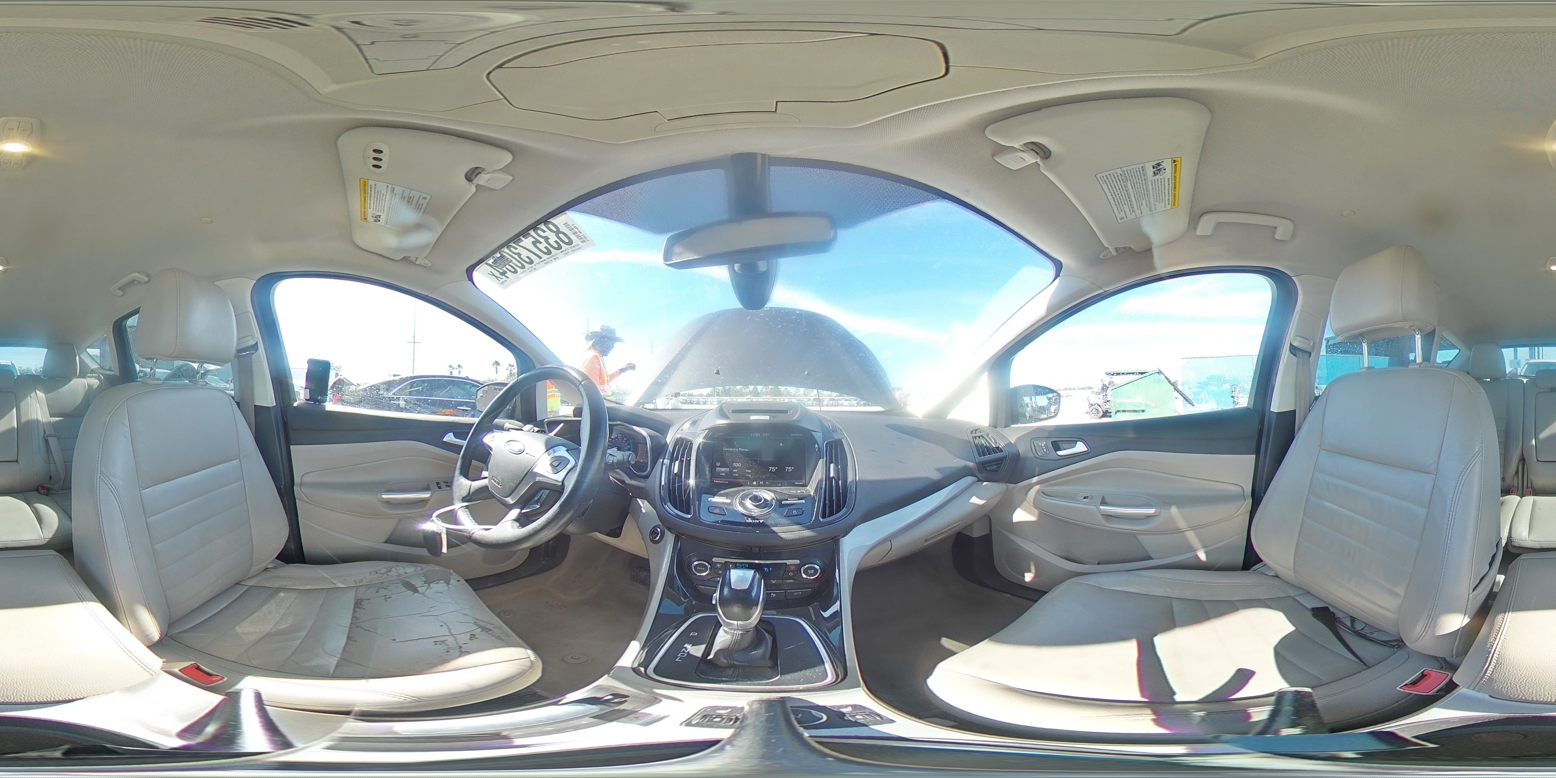 2015 Ford C-MAX - Image 15