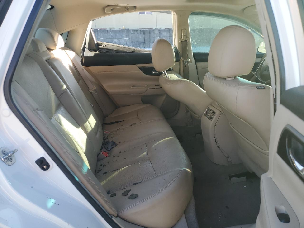 2013 Nissan Altima - Image 10