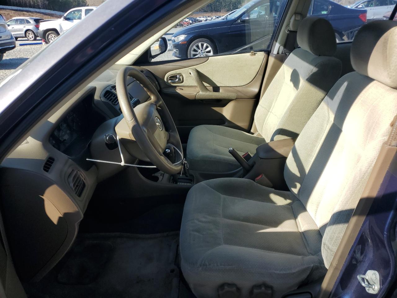 2000 Mazda Protege - Image 7