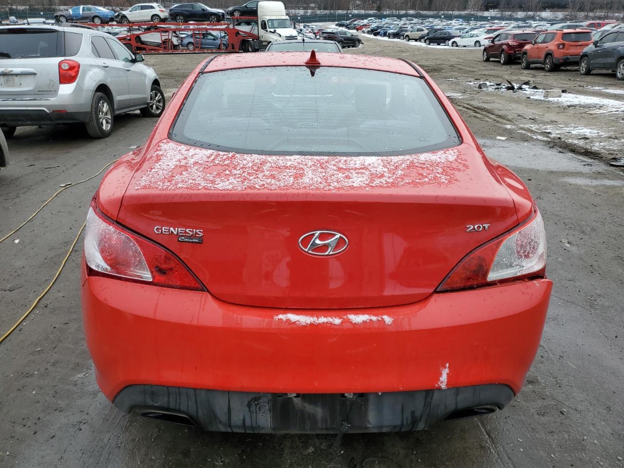 2010 Hyundai Genesis - Image 6