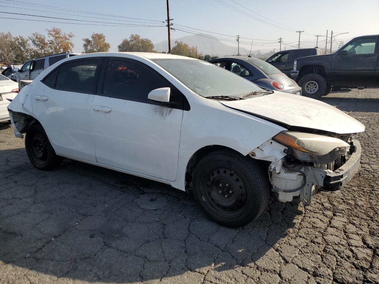 VIN 2T1BURHE4HC928557 2017 TOYOTA COROLLA no.4