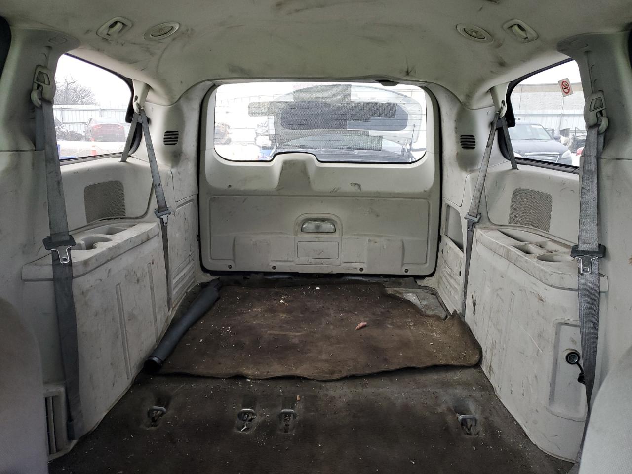 2010 Dodge Caravan - Image 10