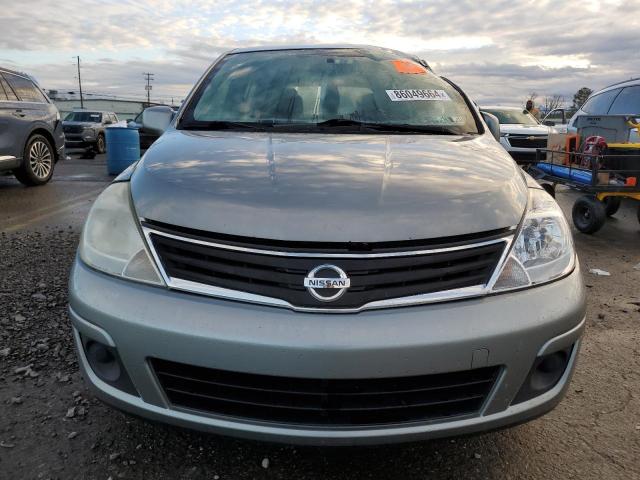  NISSAN VERSA 2012 Сріблястий