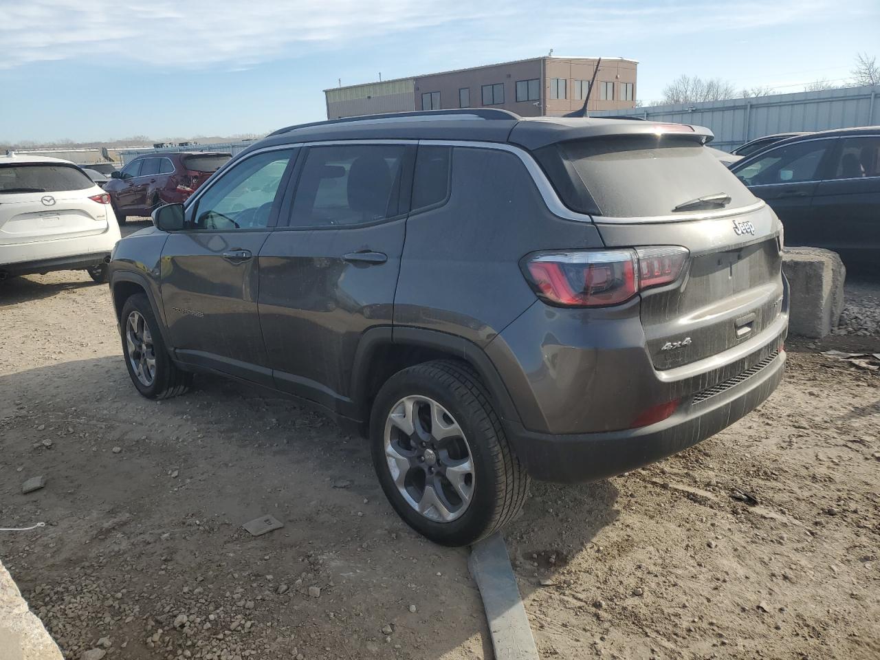 2019 Jeep Compass Limited charcoal null gas 3C4NJDCB8KT776020 photo #3