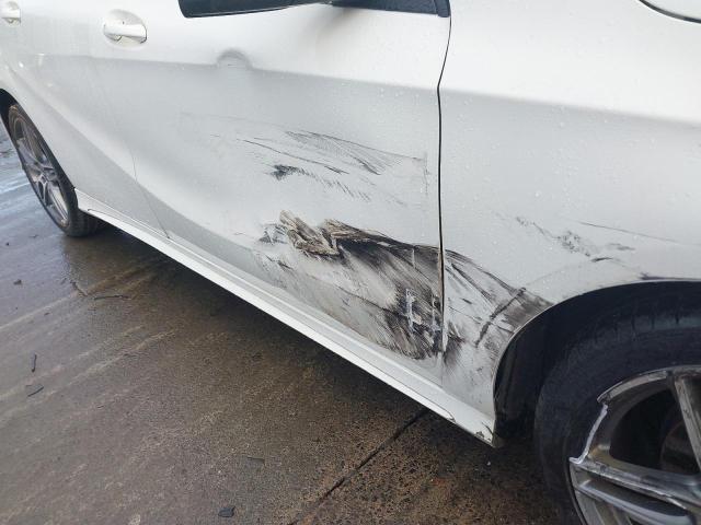 2017 MERCEDES BENZ A 180 D AM