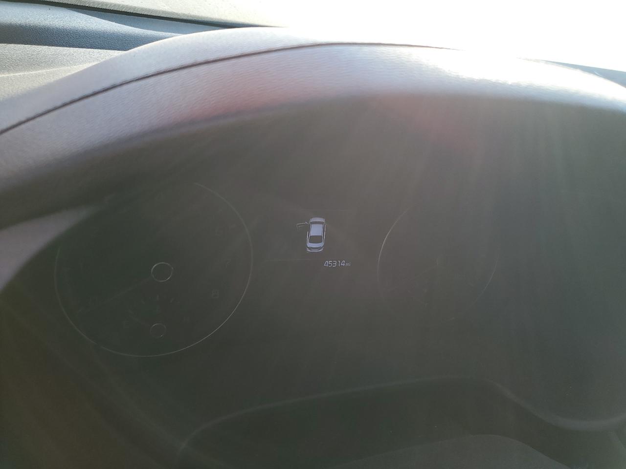 2021 Kia Forte - Image 9