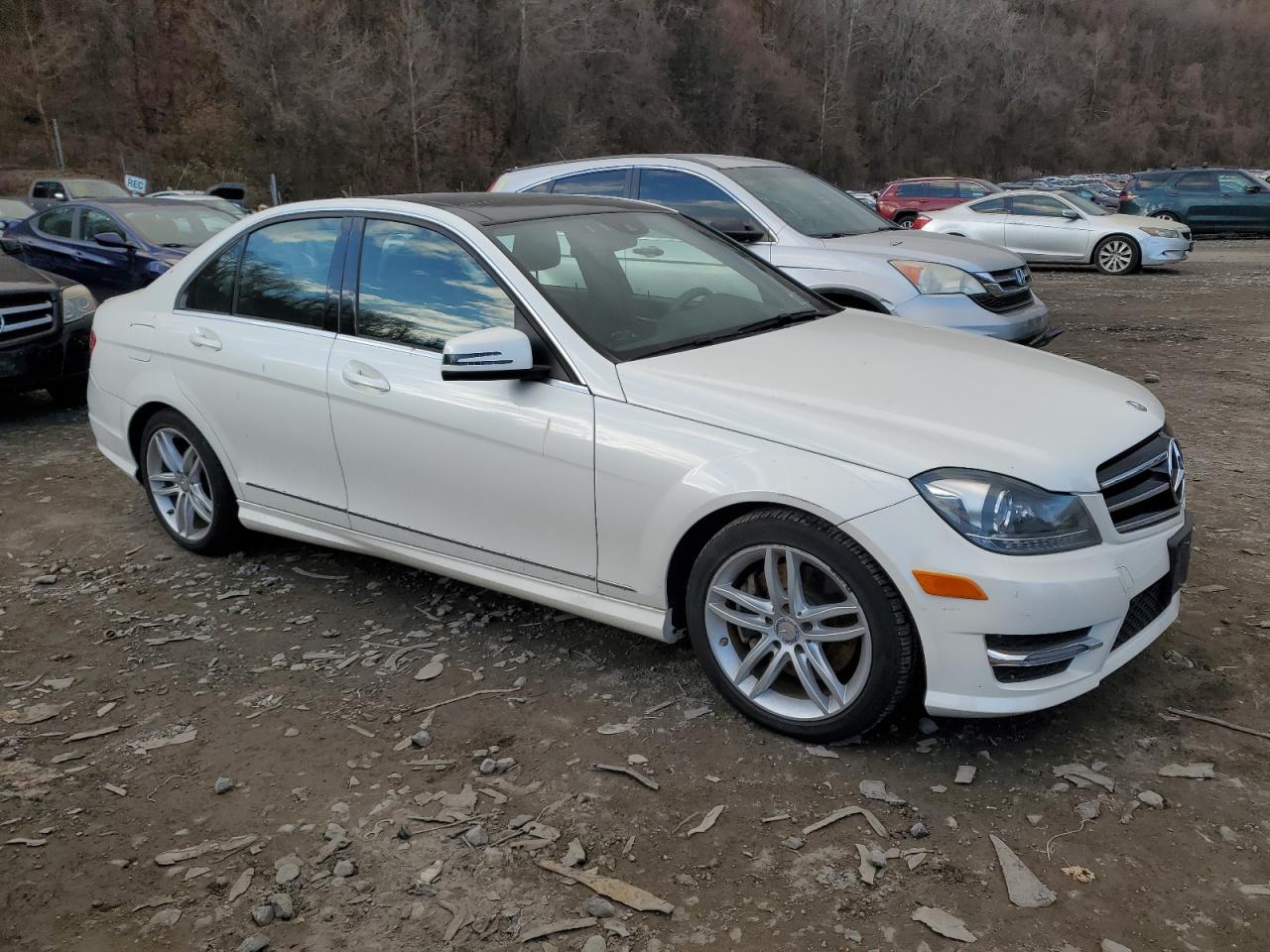 VIN WDDGF8AB6EG194310 2014 MERCEDES-BENZ C-CLASS no.4