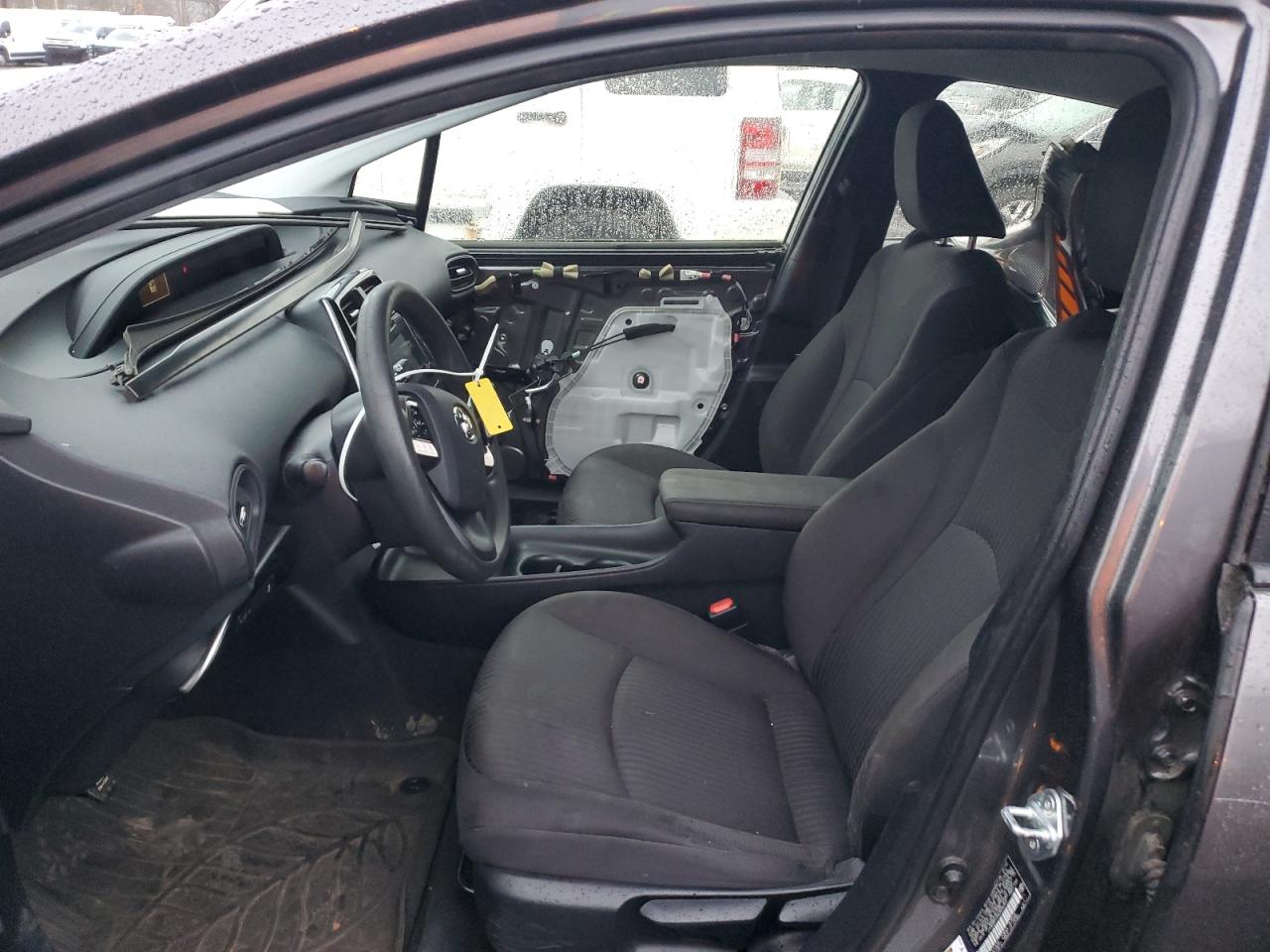 2016 Toyota Prius - Image 7