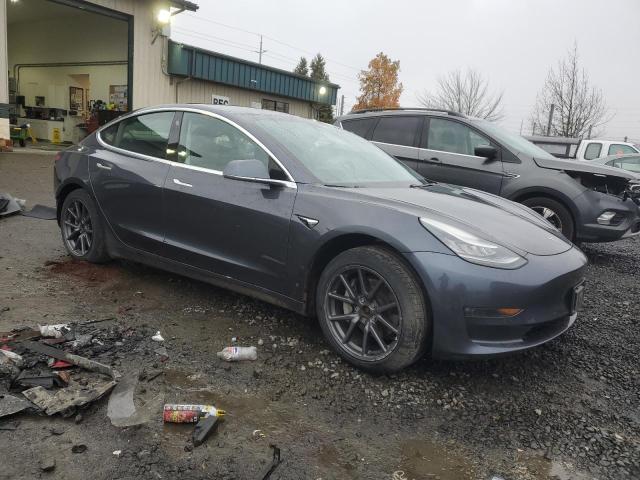  TESLA MODEL 3 2019 Сірий