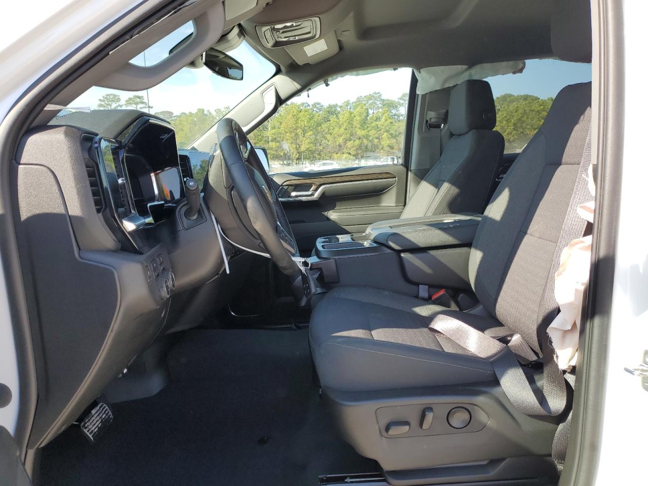 2023 Chevrolet Silverado - Image 7