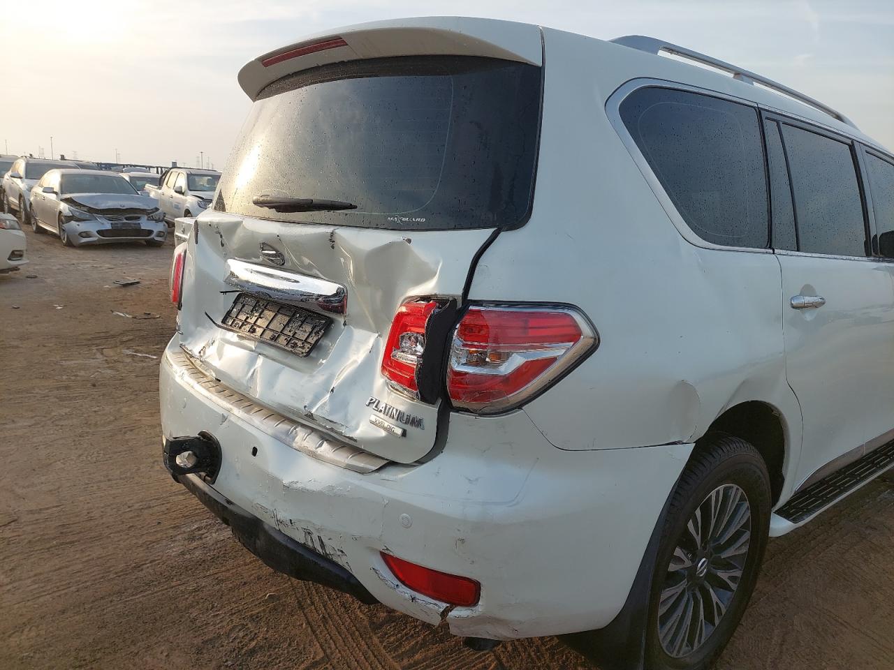 JN8AY2NY6E9060069 - 2014 Nissan Patrol - #86666344