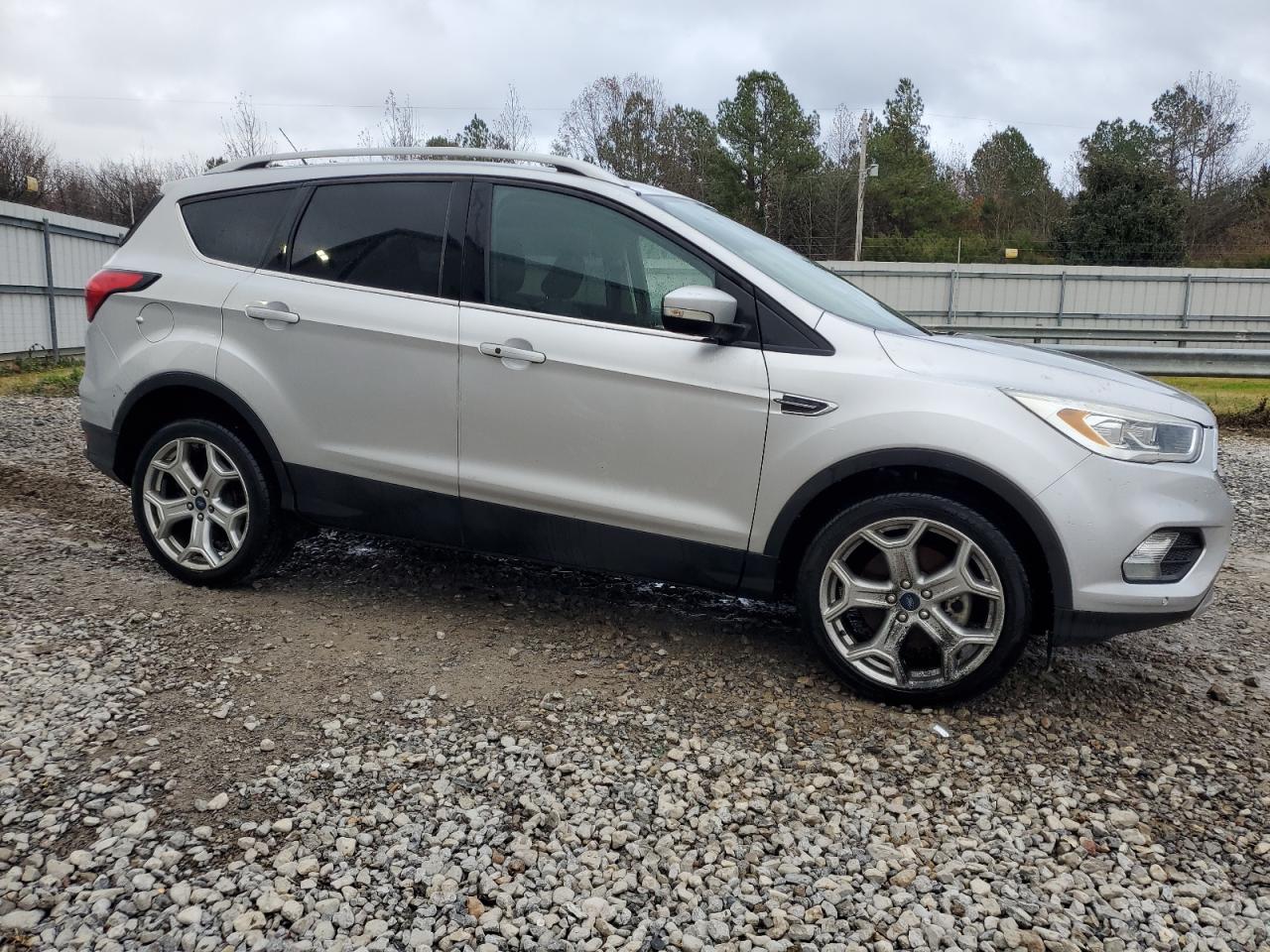 VIN 1FMCU0J92KUB05497 2019 FORD ESCAPE no.4