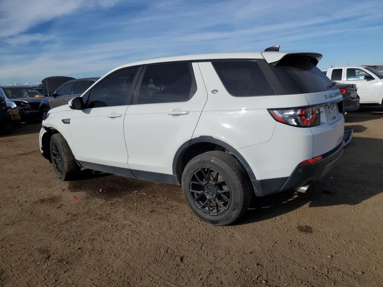 2018 Land Rover Discovery - Image 2