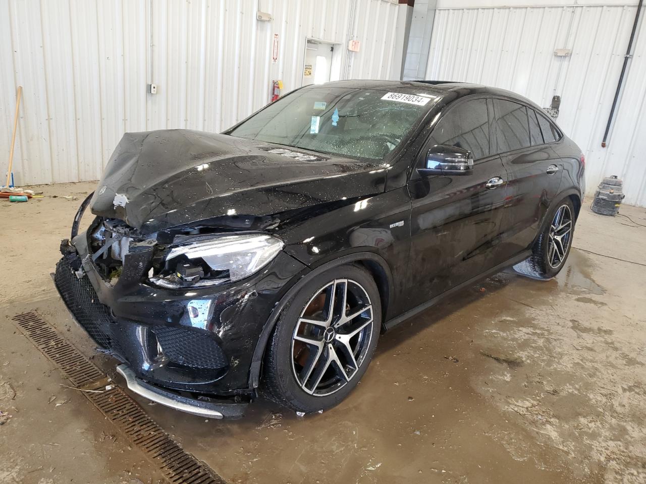 2017 Mercedes-Benz GLE - Image 1
