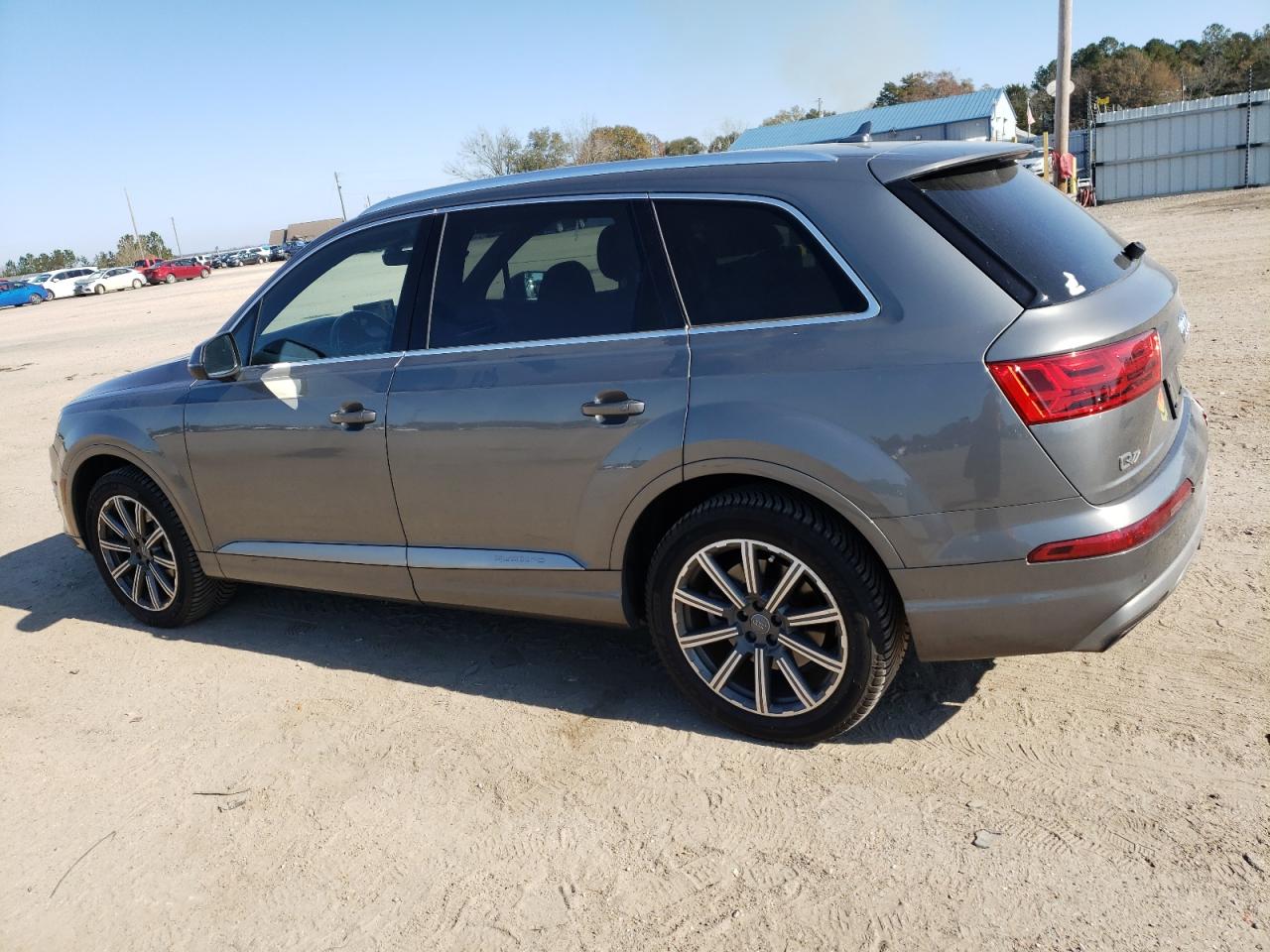 VIN WA1LAAF78HD041818 2017 AUDI Q7 no.2