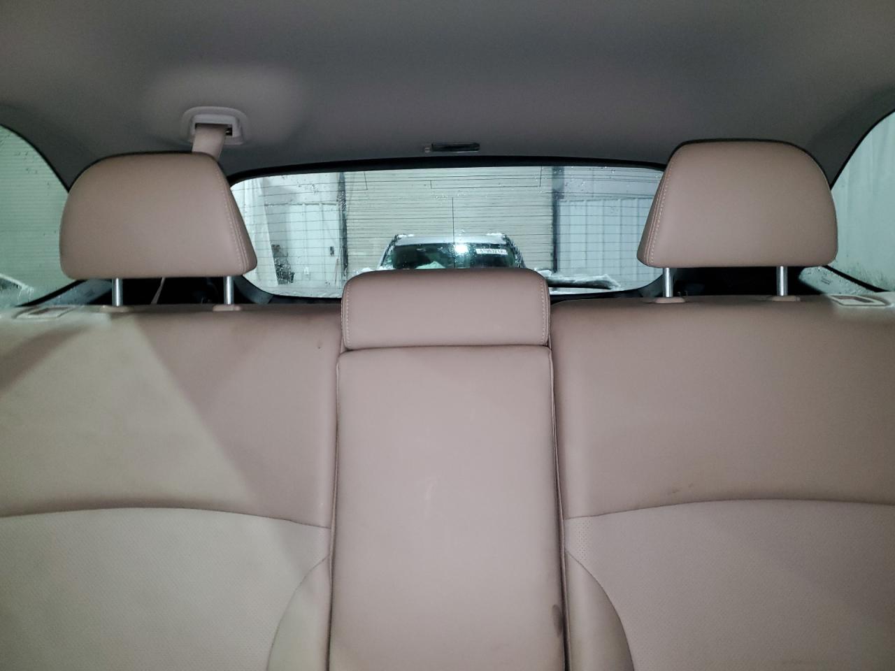 2016 Subaru Outback - Image 10