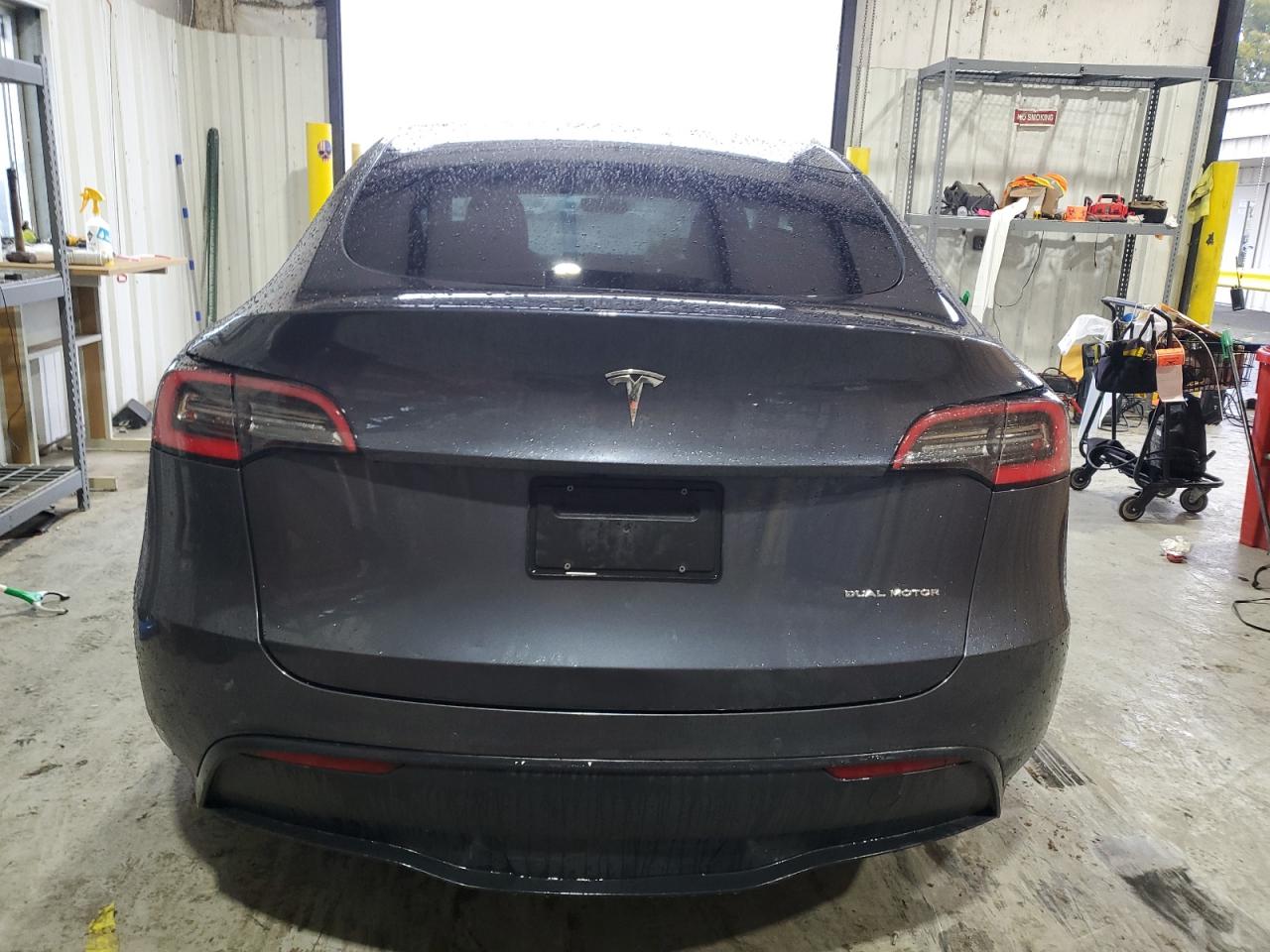 VIN 5YJYGDEE9MF086426 2021 TESLA MODEL Y no.6