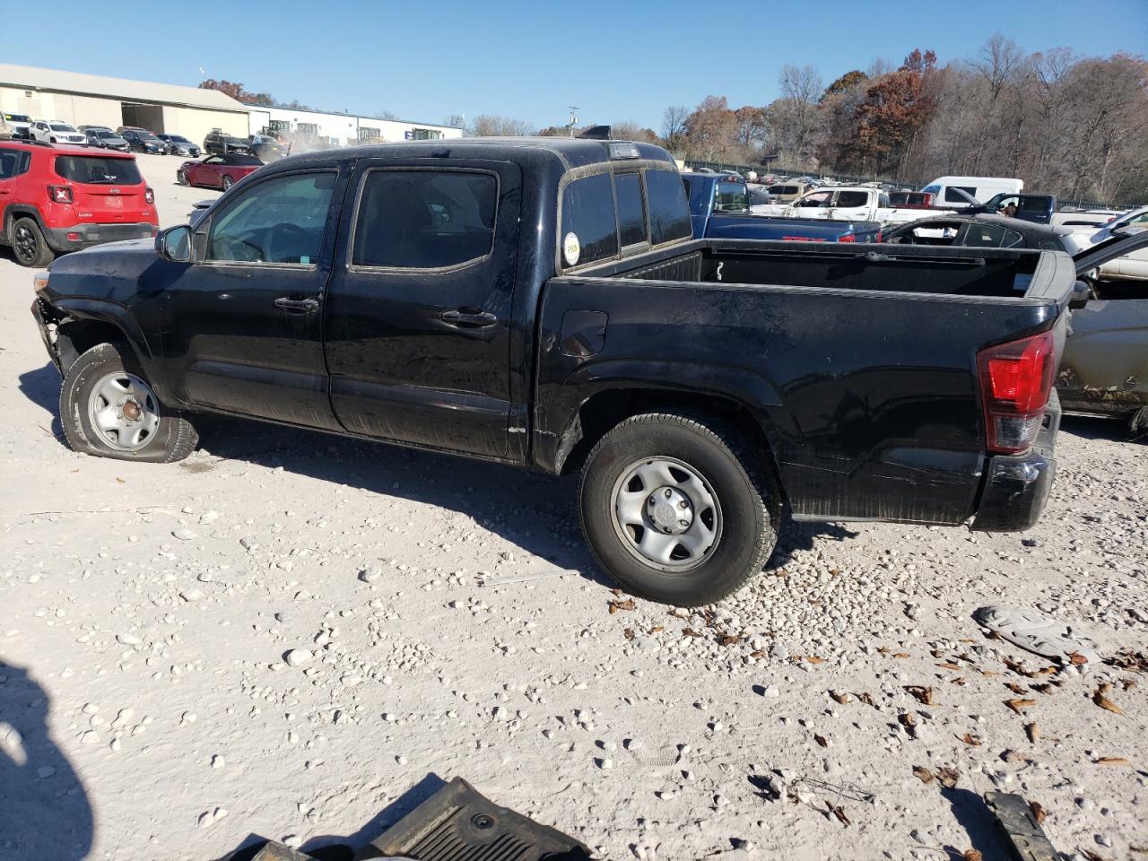 2019 Toyota Tacoma - Image 2