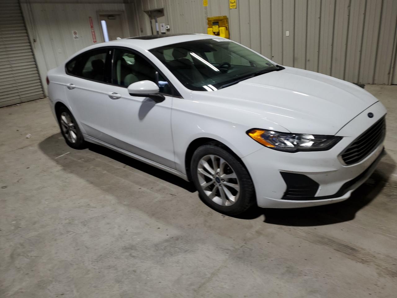 2020 Ford Fusion - Image 4