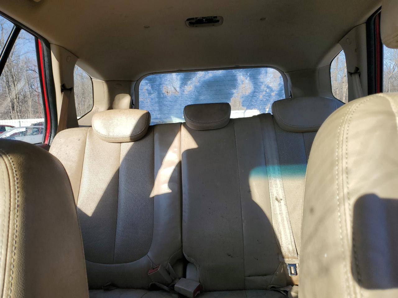 2009 Kia Rondo Base VIN: KNAFG528797277039 Lot: 84315414