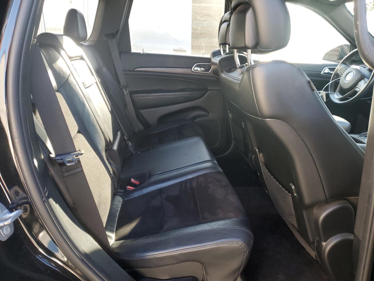 2018 Jeep Grand Cherokee - Image 10