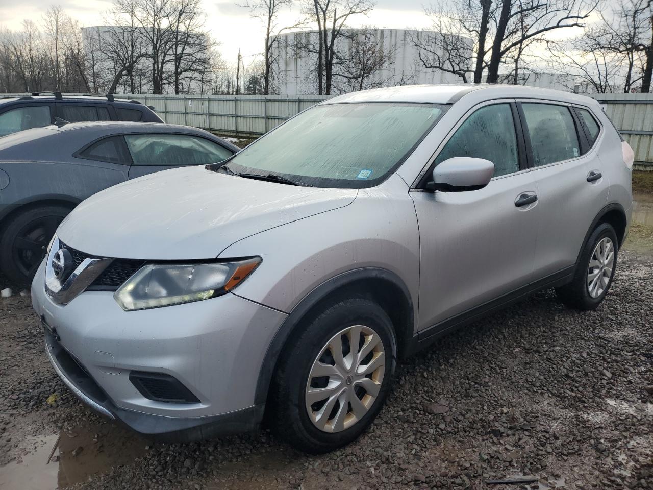 2016 Nissan Rogue - Image 1