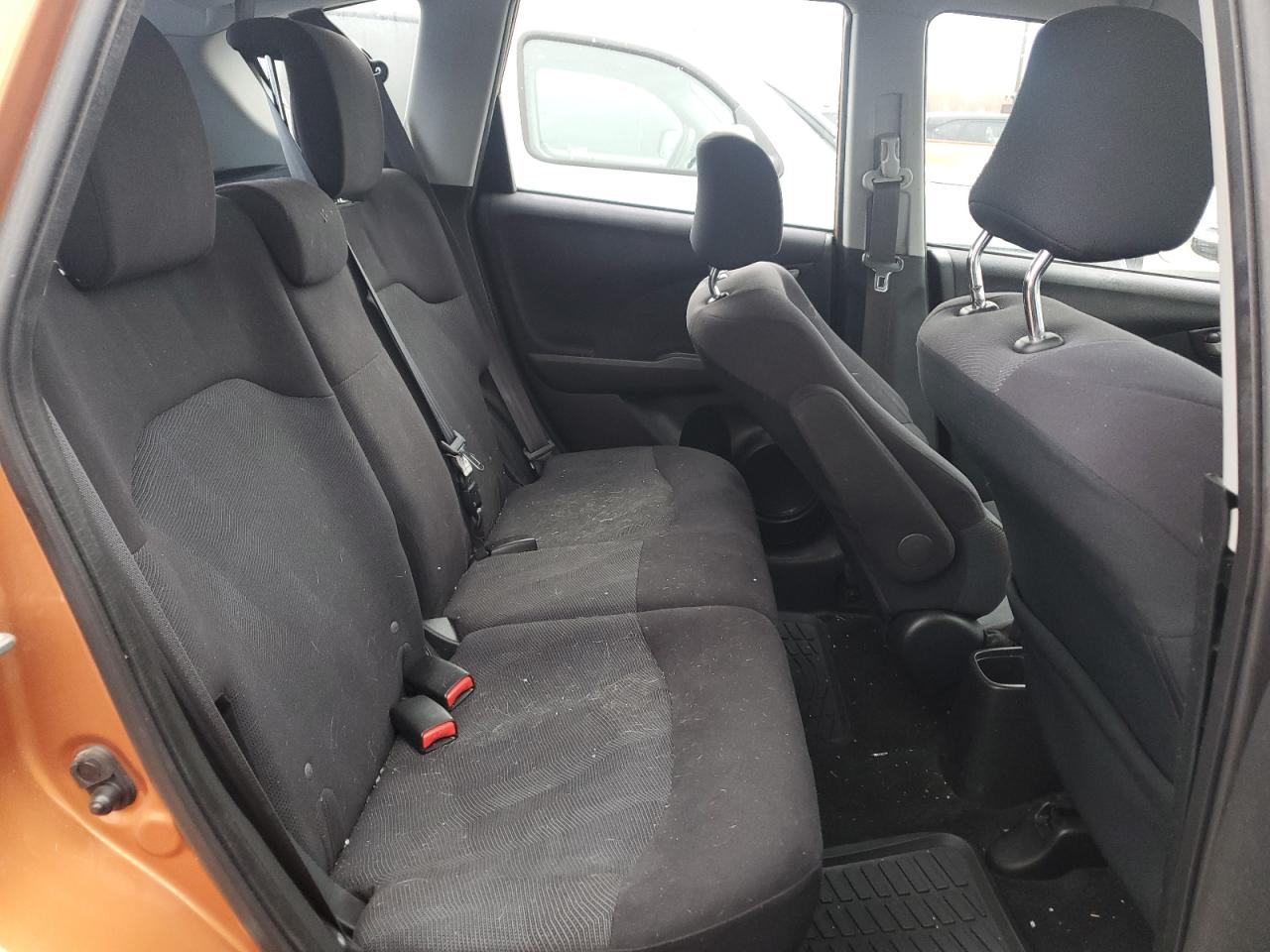 2011 Honda Fit - Image 10