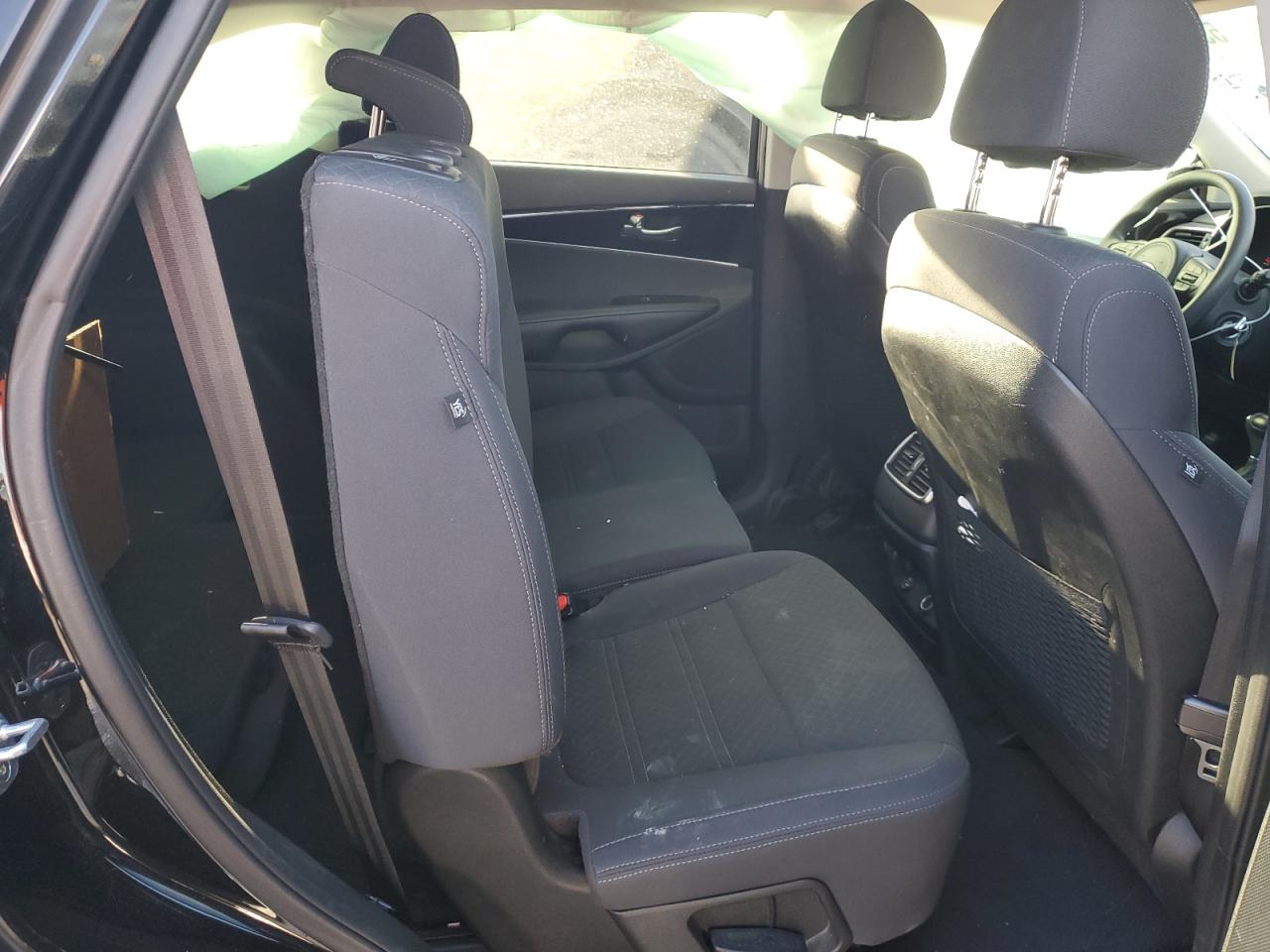 2018 Kia Sorento - Image 11