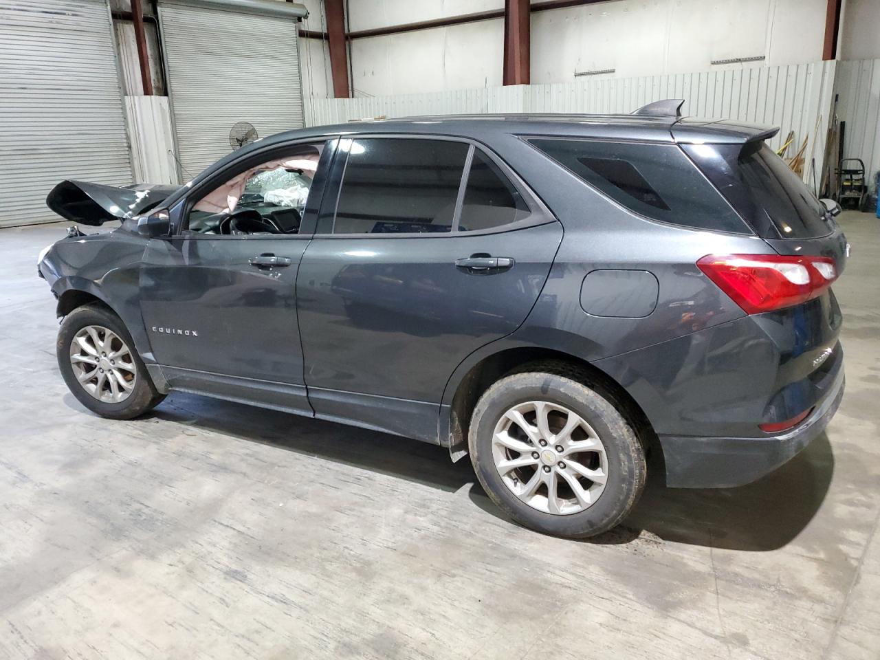 2018 Chevrolet Equinox - Image 2