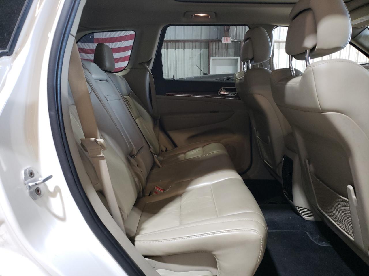2011 Jeep Grand Cherokee - Image 11