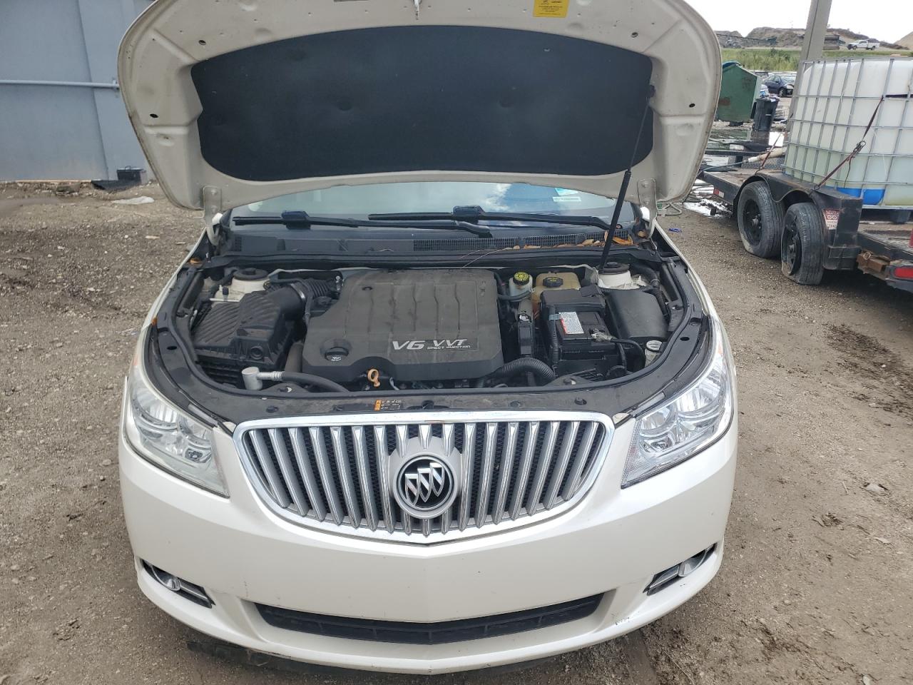 2011 Buick LaCrosse - Image 11