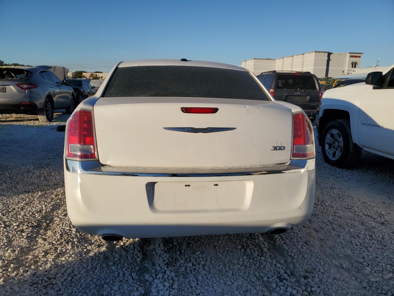 2012 Chrysler 300 - Image 6