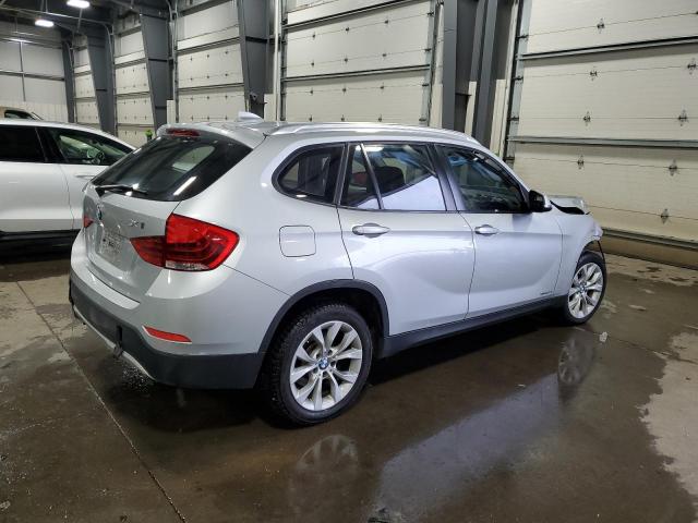 BMW X1 2014 Srebrny