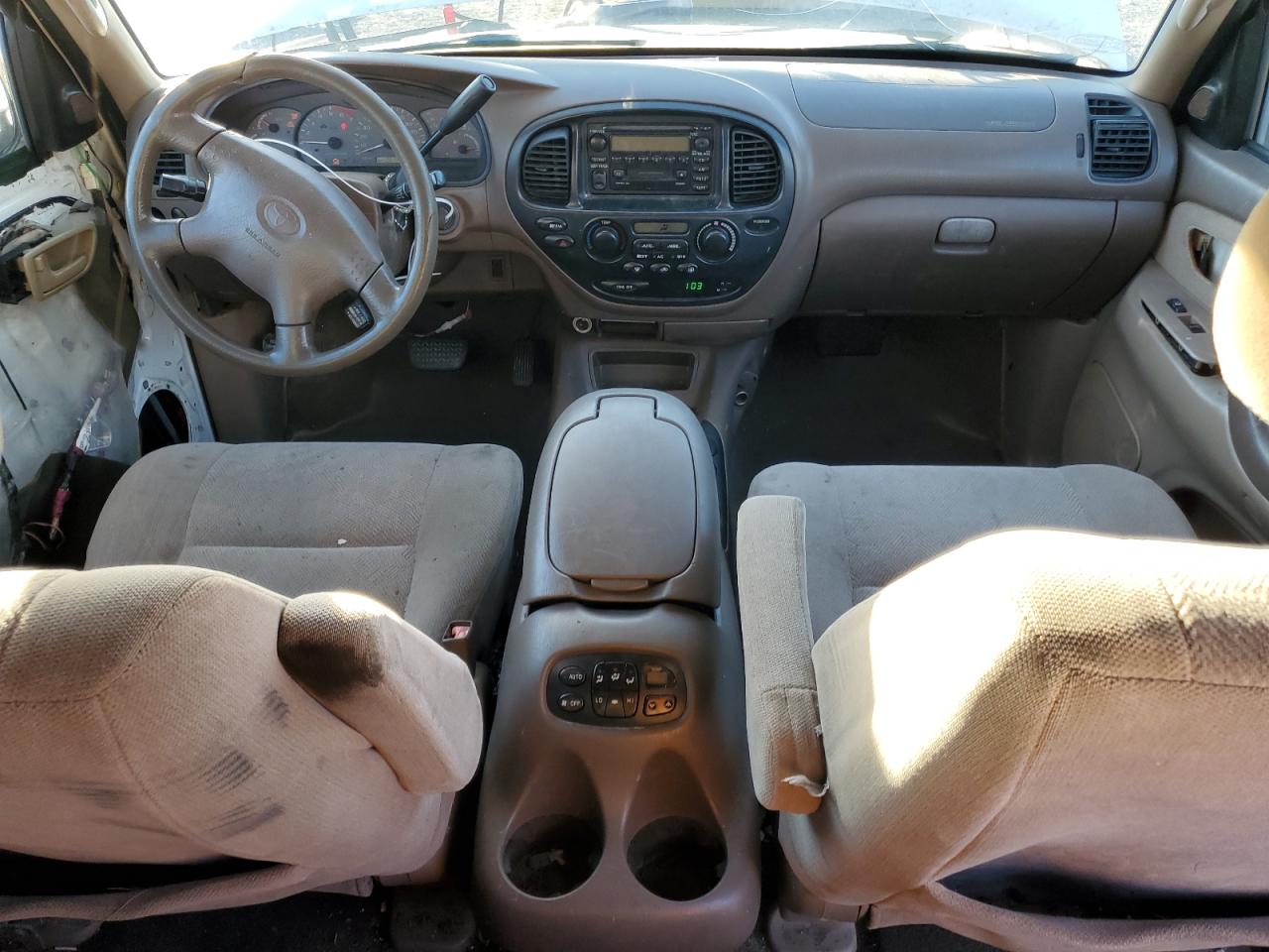 2002 Toyota Sequoia Sr5 VIN: 5TDZT34AX2S121217 Lot: 82835894