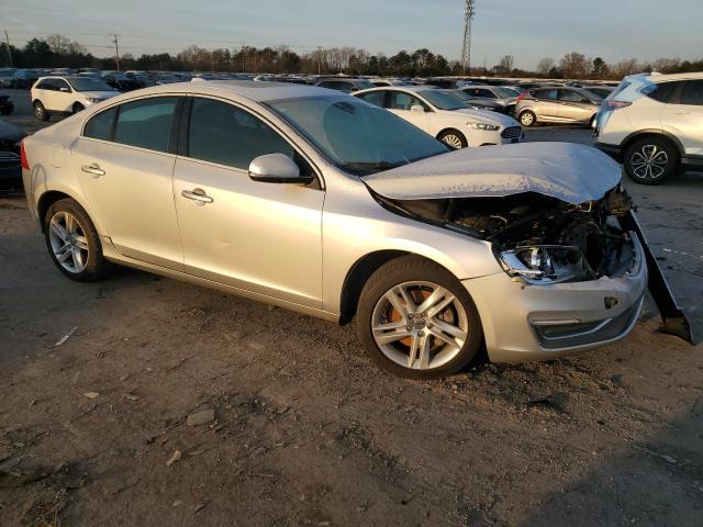 Sedans VOLVO S60 2014 Srebrny