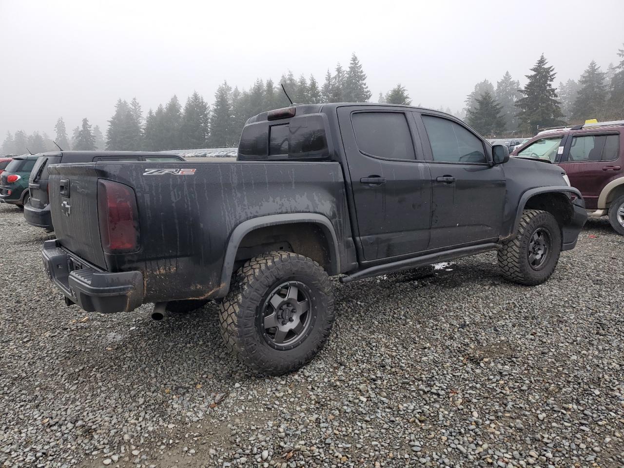 VIN 1GCGTEEN9J1209062 2018 CHEVROLET COLORADO no.3